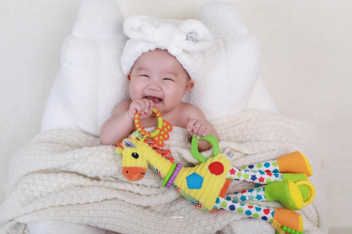 石河子怎么判断宝宝是否斜颈